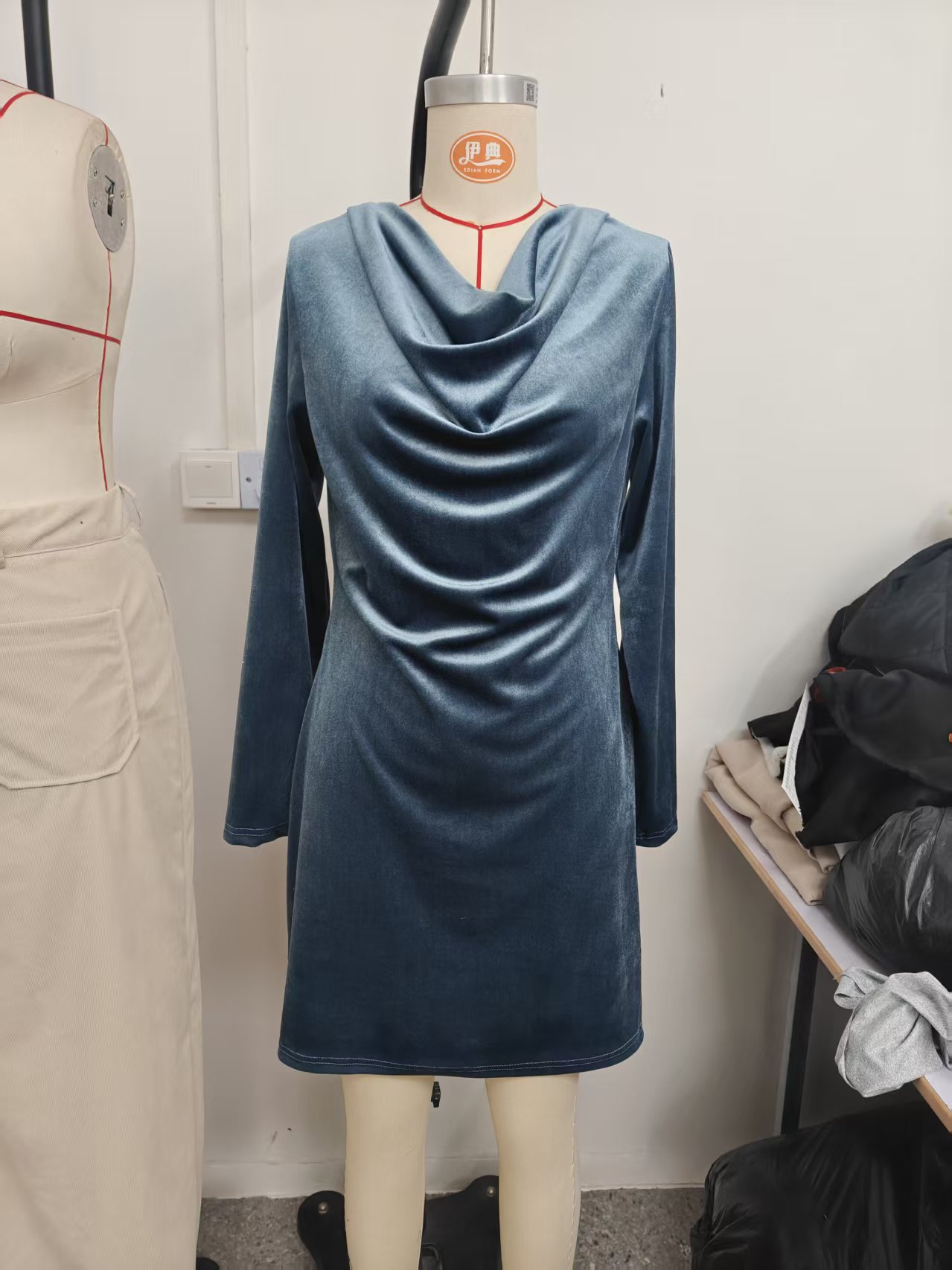 Mode automne-hiver 2026 pour f - Winter Clothing Colors 2026 avis et prix