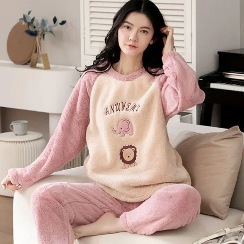 Vêtements de nuit chauds pour  - Winter Clothing Offer avis et prix